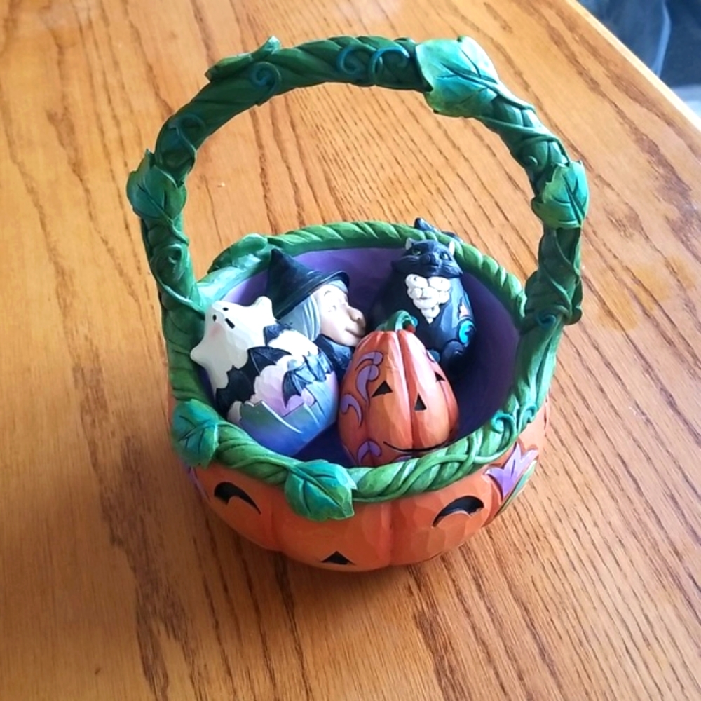 Jim Shore Halloween basket AUTOGRAPHED - Picture 11 of 12